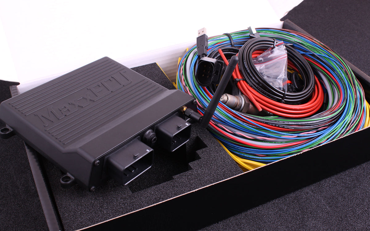 MaxxECU RACE H2O PREMIUM (ECU, harnesses, accessories, LSU 4.9)