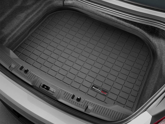 10-   Taurus Trunk Liner Black